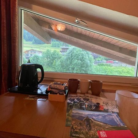 Отель Picchio Rosso - Stanza Privata Con Bagno In Val Di Fassa Pera Экстерьер фото